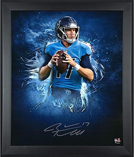 Райън Таннехилл, Тенеси Титанс, Снимка в рамка с автограф 20 x 24 В центъра на вниманието - Снимки NFL с автограф